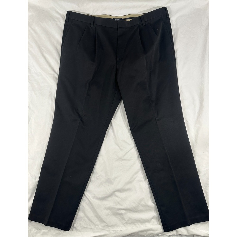 Dockers Classic Fit Navy Blue Pleated Front Pant Mens Size 44x32 dress pant